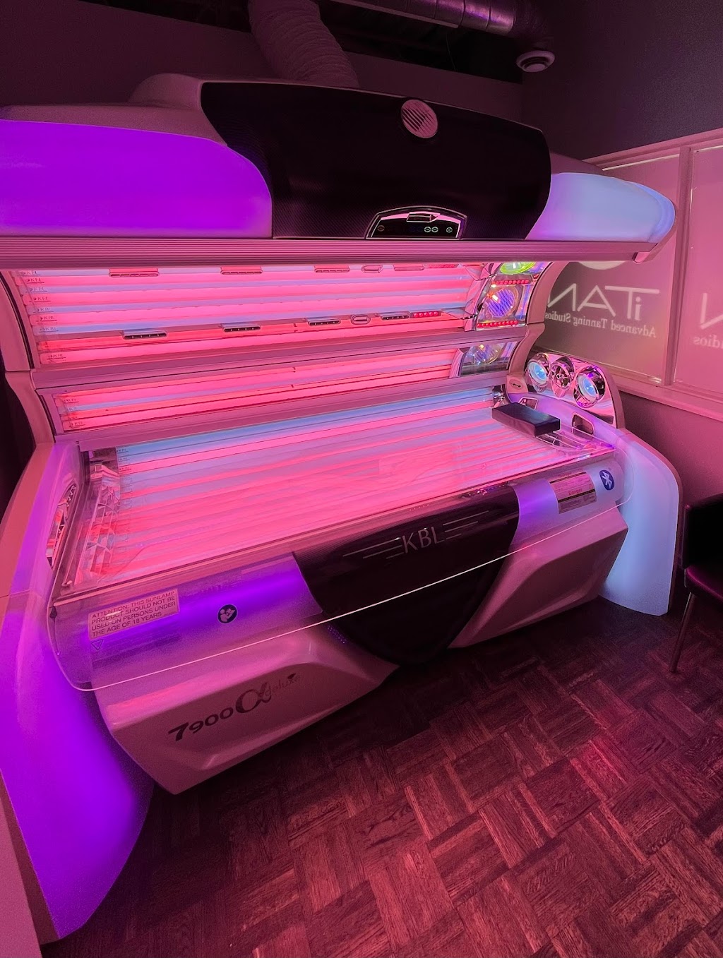 iTAN Advanced Tanning Studios | 900 Watters Rd, Orléans, ON K4A 0B4, Canada | Phone: (613) 834-8826