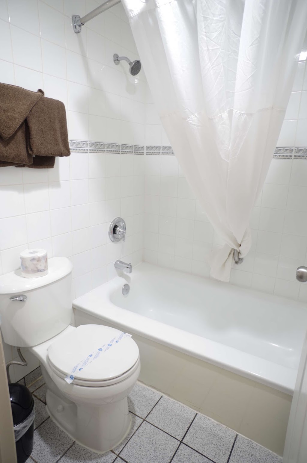 Canadas Best Value Inn & Suites Fernie | 401 Crowsnest Hwy, Fernie, BC V0B 1M0, Canada | Phone: (877) 326-8888
