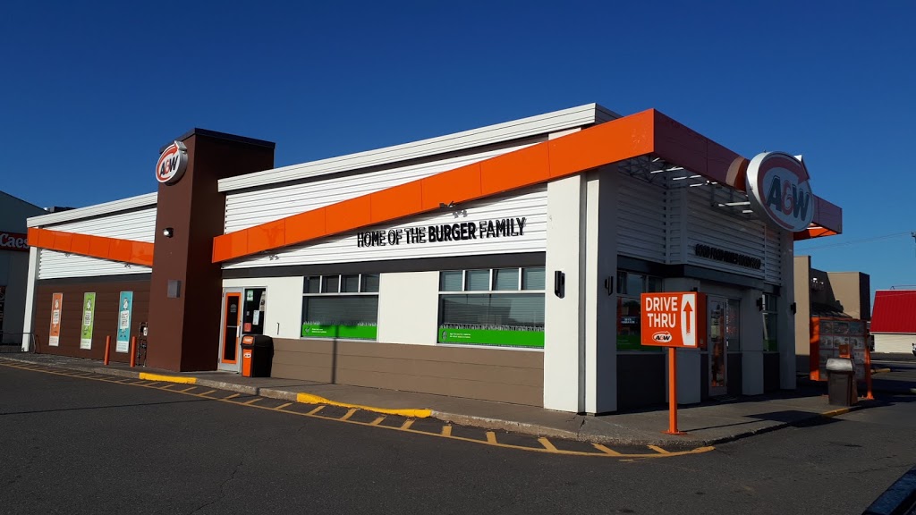 A&W Canada | 588 Arthur St W, Thunder Bay, ON P7E 5R8, Canada | Phone: (807) 475-5930