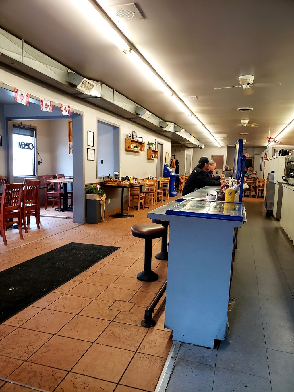 Lil Hils Coffee Shop | 13 Talbot Rd W, Wheatley, ON N0P 2P0, Canada | Phone: (519) 825-7878