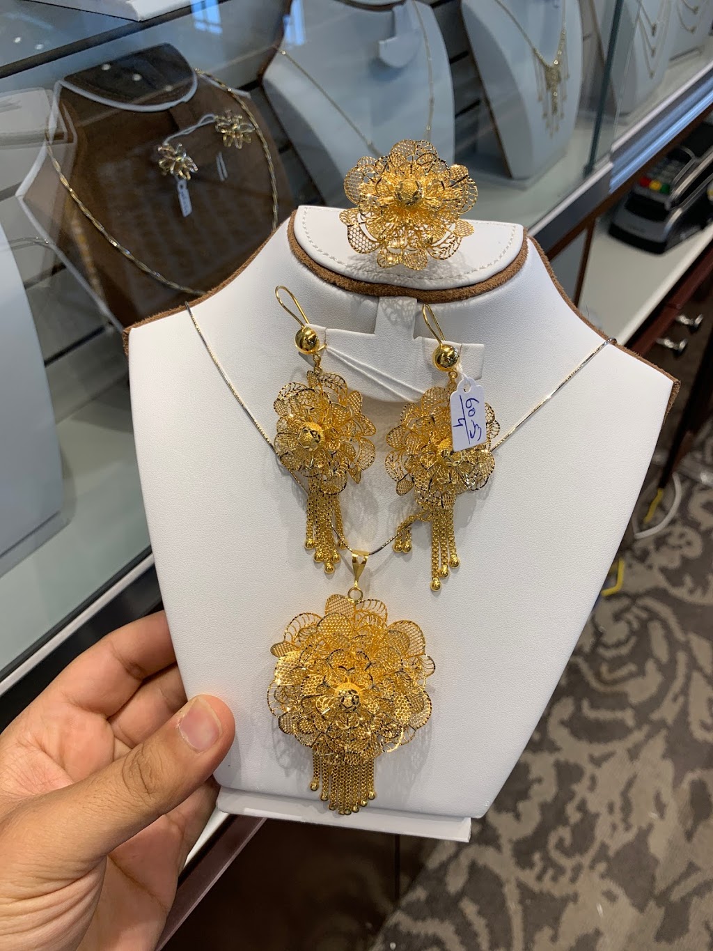 Gold Palace Jewellery | 1921 Eglinton Ave E, Scarborough, ON M1L 2L6, Canada | Phone: (647) 643-5060
