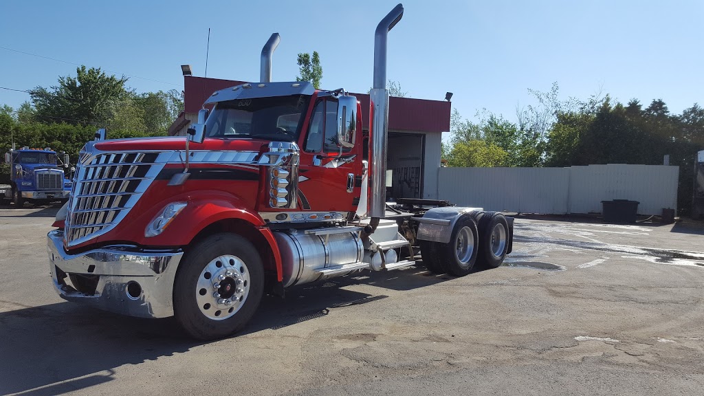 Camions Rouville | 167 QC-112, Saint-Césaire, QC J0L 1T0, Canada | Phone: (450) 469-4781