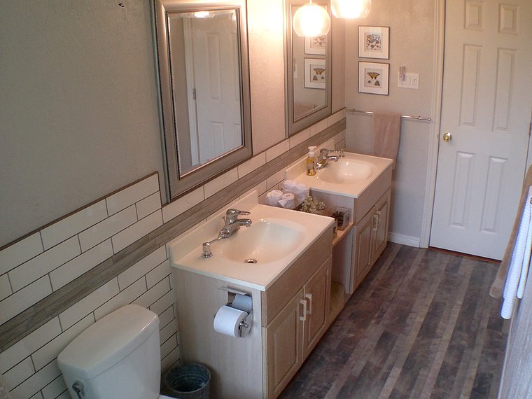 Neighbours Renovations and Services | 1979 97, Cambridge, ON N1R 5S7, Canada | Phone: (519) 212-6152
