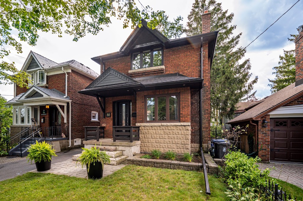 Adrian & Andrea | South Etobicoke Realtors | 112 Wheatfield Rd, Etobicoke, ON M8V 2P8, Canada | Phone: (416) 319-6893