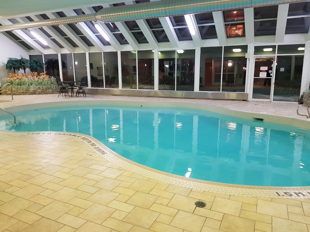 Varsity Square Apartments | 4515 Varsity Dr NW, Calgary, AB T3A 0Z8, Canada | Phone: (800) 310-9255