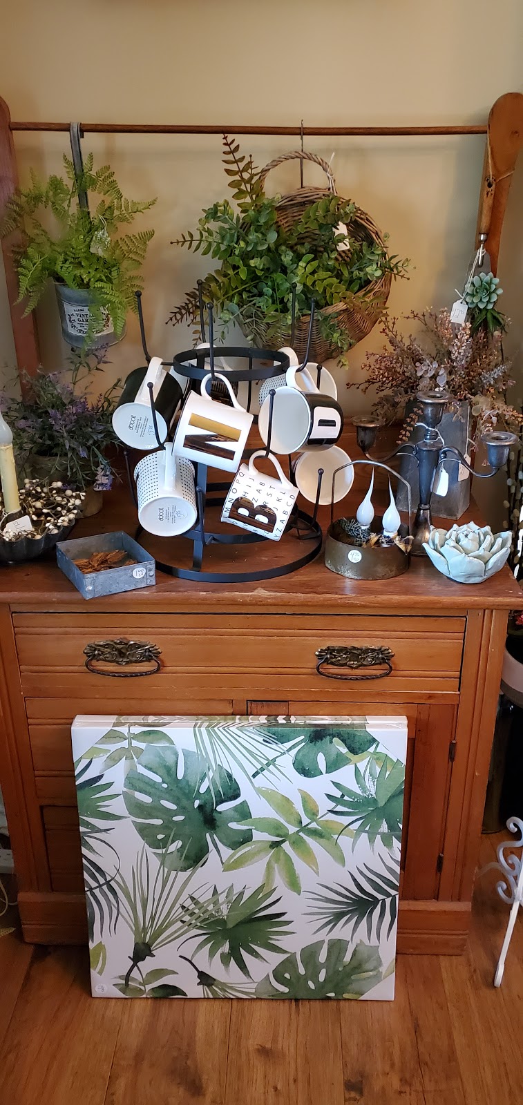 Silk Garden | 330 Kerry Line, Ennismore, ON K0L 1T0, Canada | Phone: (705) 292-5112