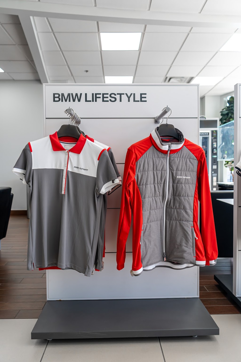 Budds BMW Hamilton | 1471 Upper James St, Hamilton, ON L9B 1K2, Canada | Phone: (905) 387-7507