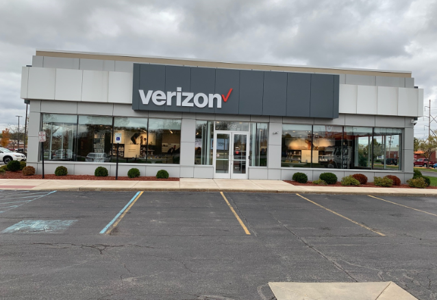 Verizon | 3500 Amelia Dr, Orchard Park, NY 14127, USA | Phone: (716) 249-3241