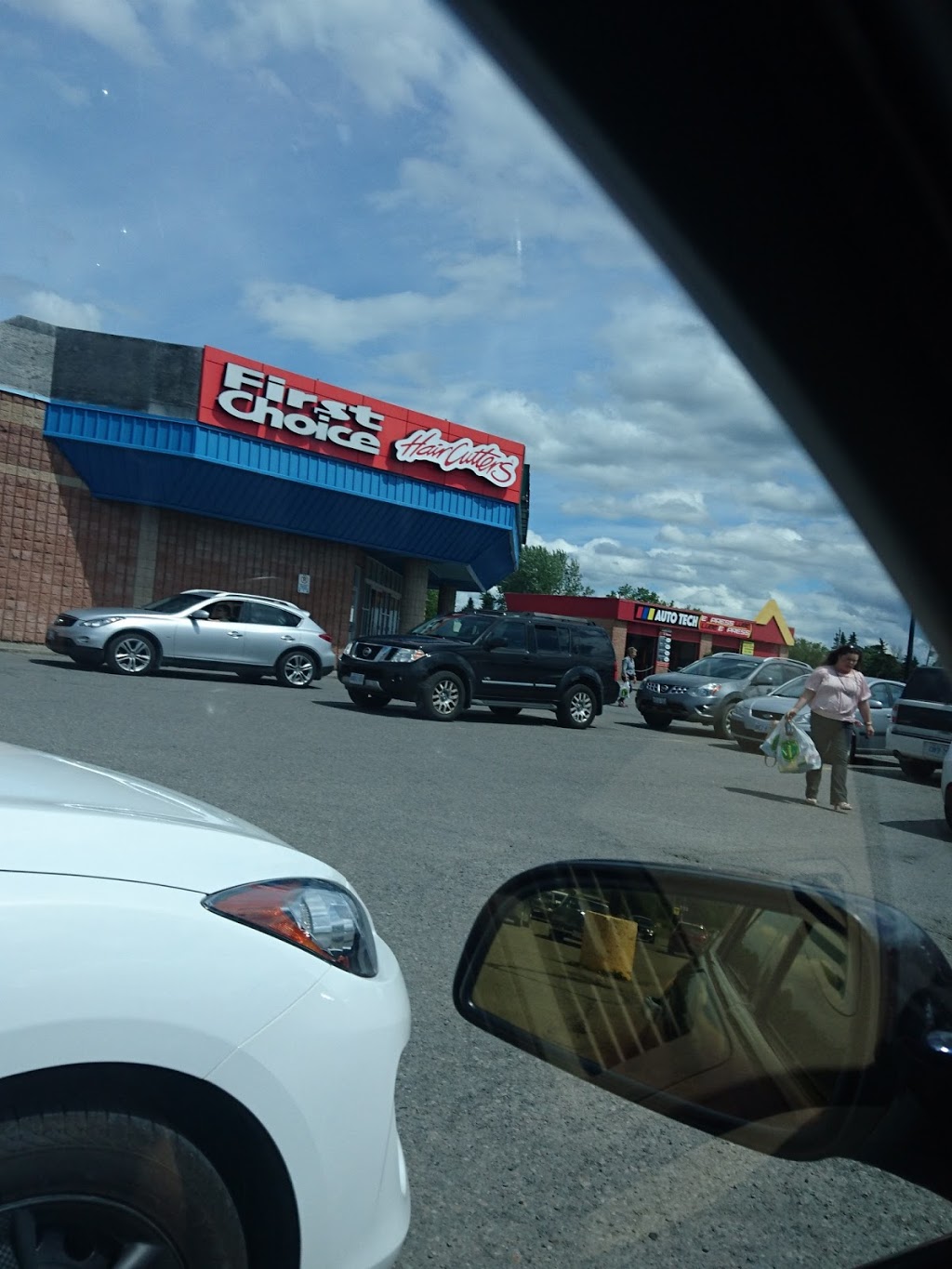Place DEmbrun Place Inc | 767 Notre Dame St, Embrun, ON K0A 1W1, Canada | Phone: (613) 443-3123