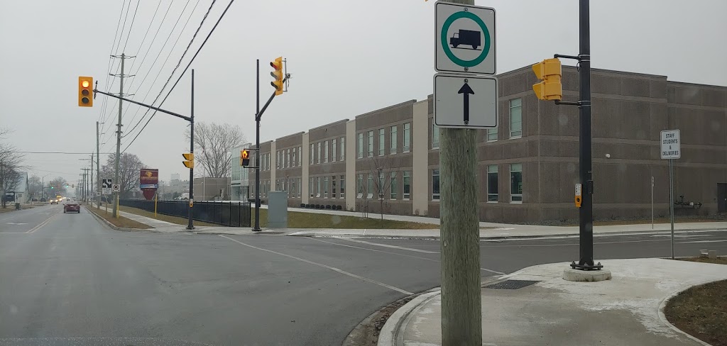 Leamington District Secondary School | 80 Oak St W, Leamington, ON N8H 2B3, Canada | Phone: (519) 326-6191