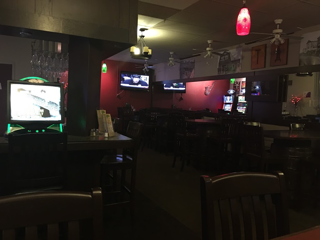 Uncle Rogers Family Dining & Lounge | 5103 50th St, Tofield, AB T0B 4J0, Canada | Phone: (780) 662-4441