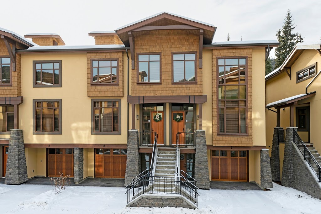 Fire and Ice Village Walk Sun Peaks | #7, 8 3280 Village Way, Sun Peaks, BC V0E 5N0, Canada | Phone: (604) 808-1586