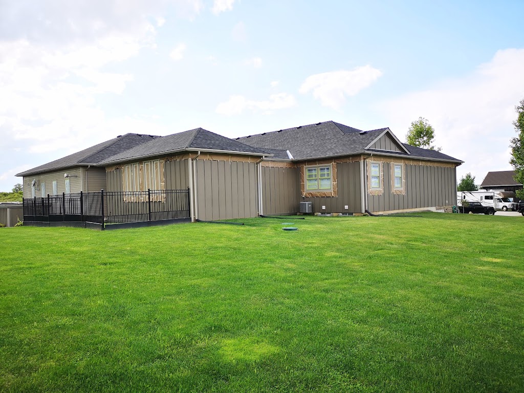 Az property painting | 665 Woodcrest Blvd, London, ON N6X 1P8, Canada | Phone: (519) 500-3260
