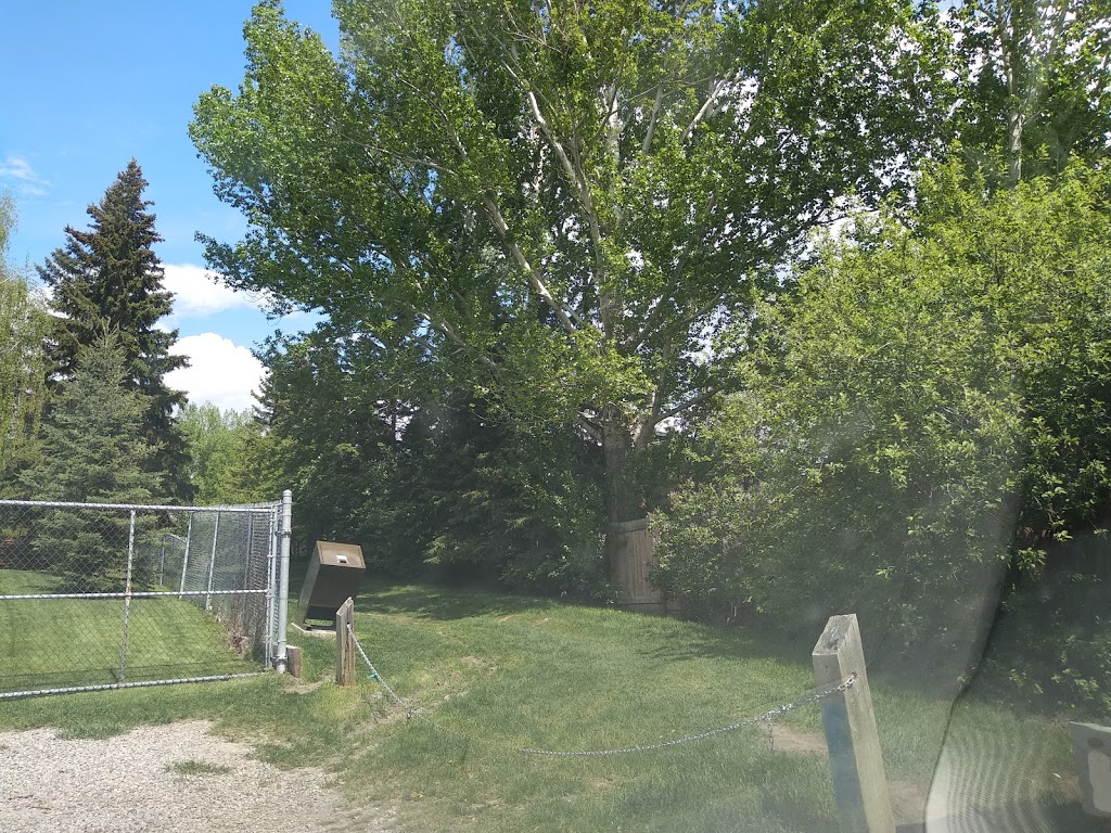Dalhousie Area 2 Off Leash Dog Park | 5928 Dalcastle Crescent NW, Calgary, AB T3A 1S4, Canada
