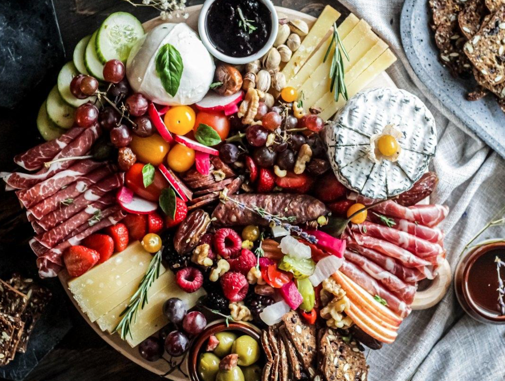 Alicia Sanchez, épicerie fine | 989 Rte des Rivières, Lévis, QC G7A 0P6, Canada | Phone: (418) 831-1456