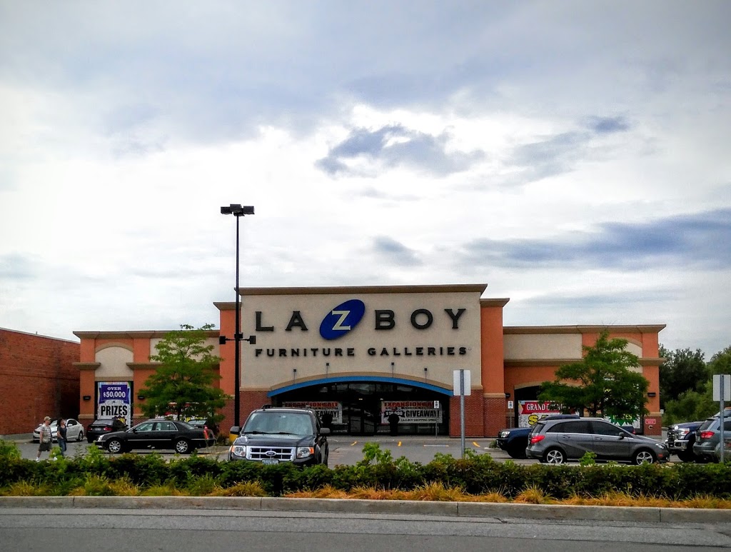 La-Z-Boy Furniture Galleries | 3083 Hwy 7, Markham, ON L3R 0J5, Canada | Phone: (905) 479-0199