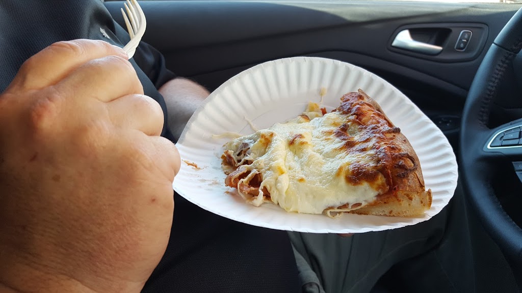 Nicks Chicken House & Pizzeria | 450 Pembroke St E, Pembroke, ON K8A 3L2, Canada | Phone: (613) 735-5332