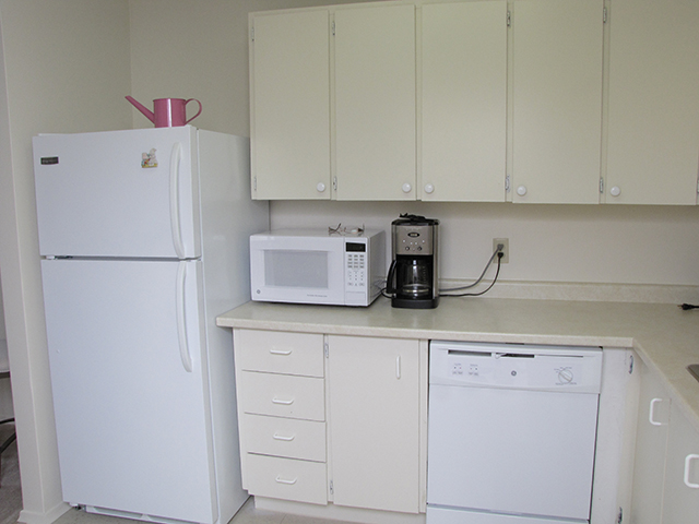 Sunset Towers | 154 Sunset Dr, St Thomas, ON N5R 5K6, Canada | Phone: (519) 631-7501