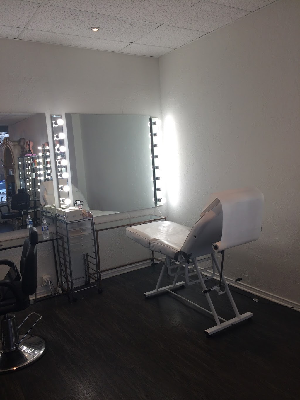 Exfolier rejuvene | 904 Wilson Ave, North York, ON M3K 1E7, Canada | Phone: (647) 960-2510