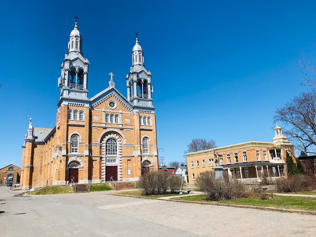 Saint-Louis de-Courville Church | 2315 Ave Royale, Quebec City, QC G1C 1R1, Canada | Phone: (418) 663-9875