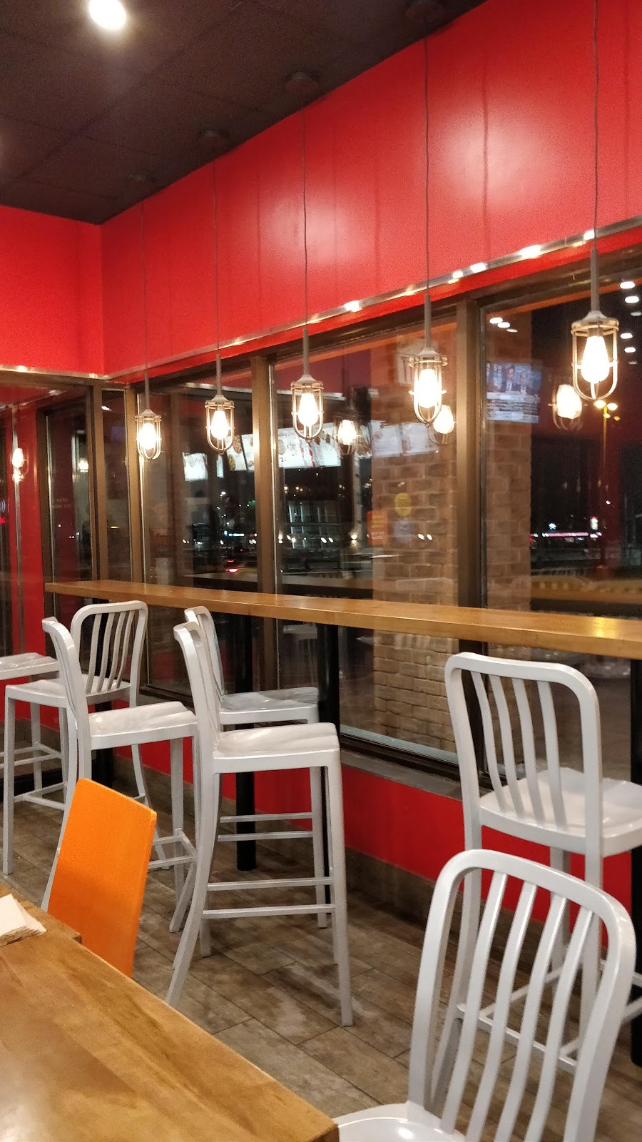 Pizza Pizza | 300 Taunton Rd E, Oshawa, ON L1G 7T4, Canada | Phone: (905) 427-1111