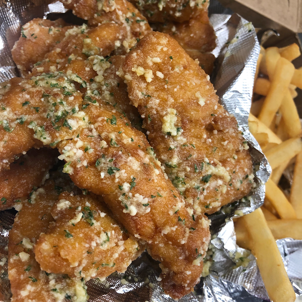 Carbones Pizzeria | 1126 E Lovejoy St, Buffalo, NY 14206, USA | Phone: (716) 897-5098