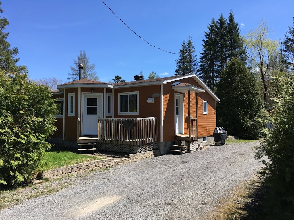 Les Chalets Mathalois | 408 Rue des Ormes, Saint-Jean-de-Matha, QC J0K 2S0, Canada | Phone: (450) 898-5521