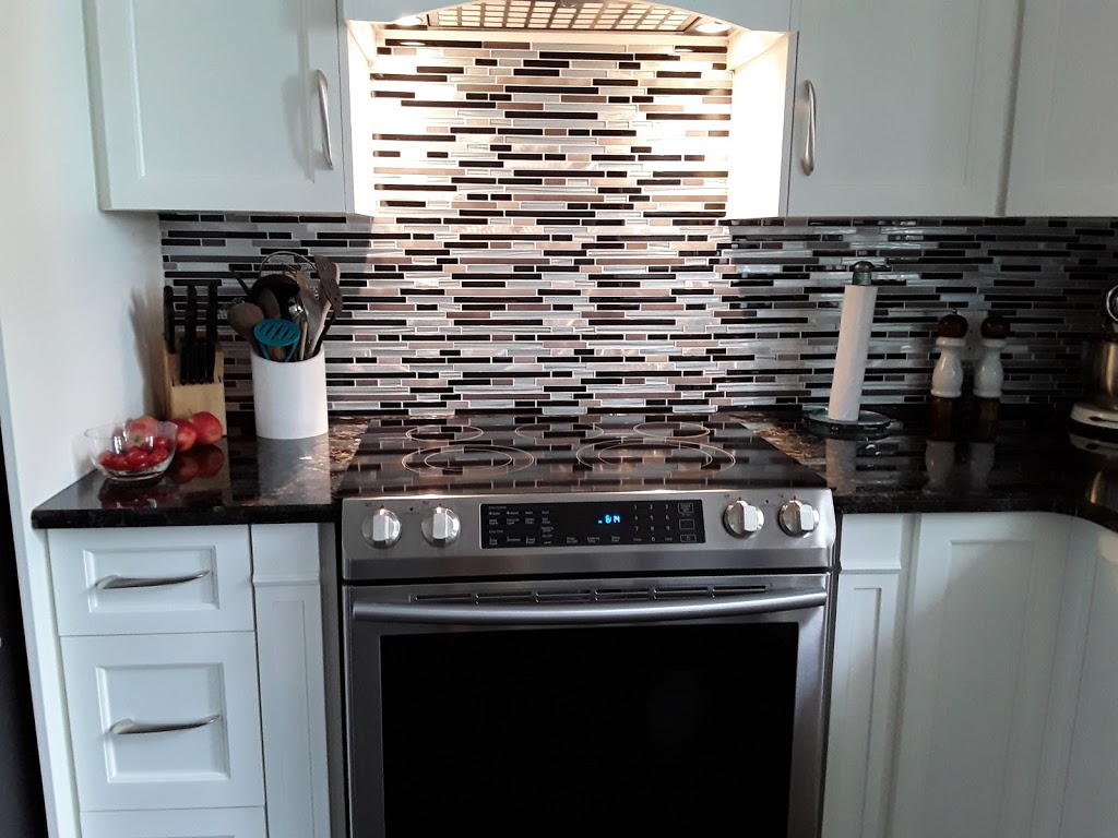 Mikes Selective Cabinets | 39 Woodstock St S, Tavistock, ON N0B 2R0, Canada | Phone: (519) 655-2874