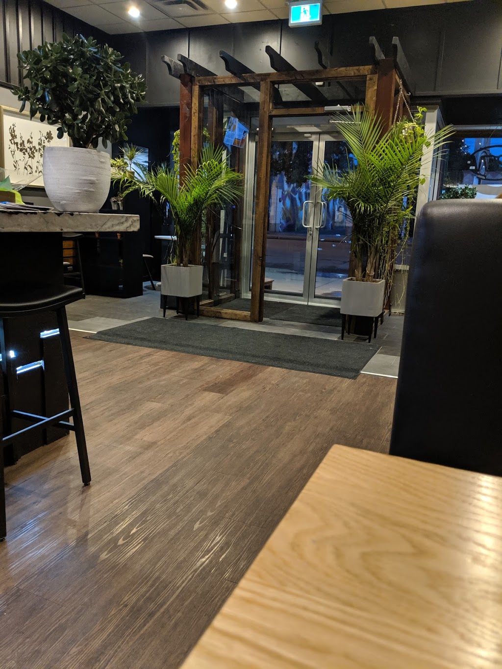 Soleilki Japanese Fusion kitchen +Bar | 10828 82 Ave NW, Edmonton, AB T6E 2B3, Canada | Phone: (780) 761-2720