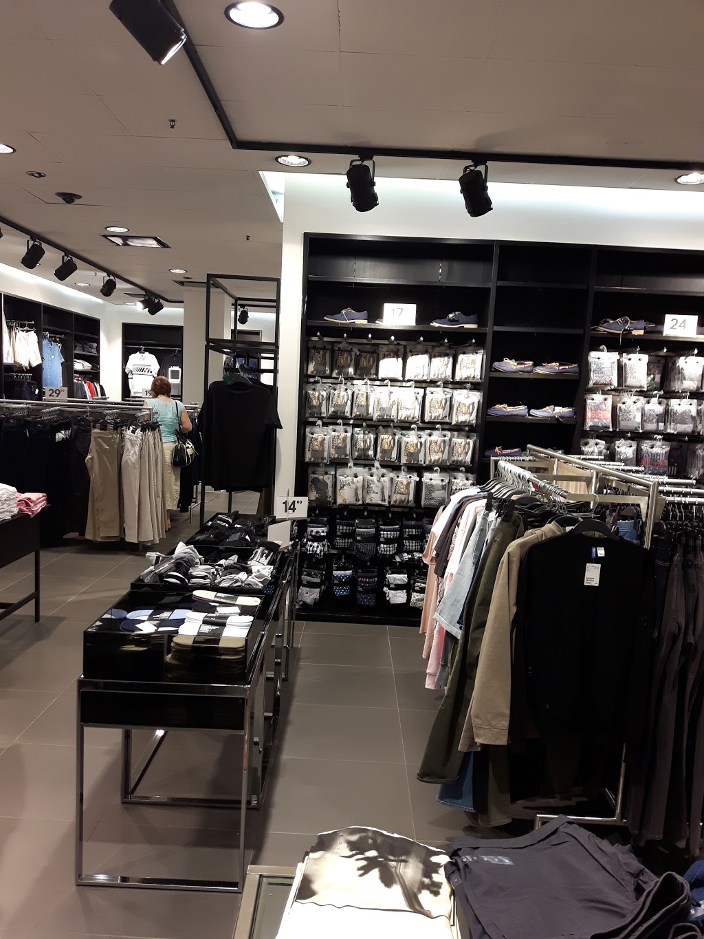H&M | 109 Kingsway NW, Edmonton, AB T5G 3A6, Canada | Phone: (855) 272-7007