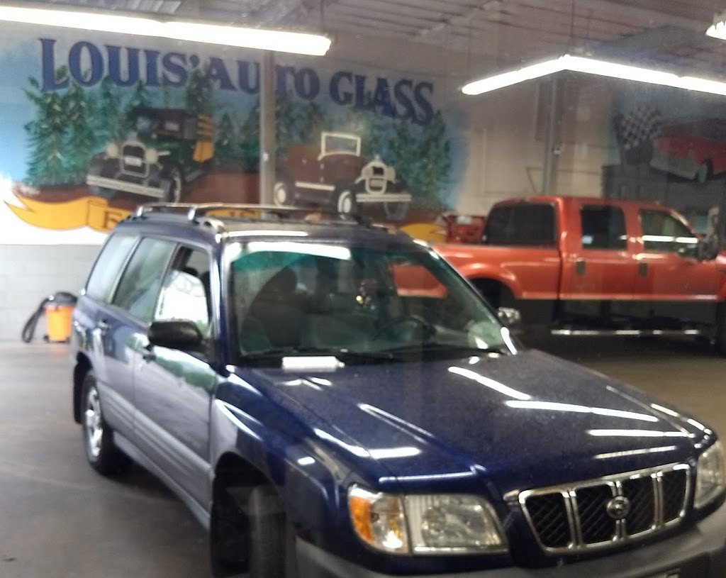 Louis Auto & Residential Glass | 1512 N State St, Bellingham, WA 98225, USA | Phone: (360) 734-3840