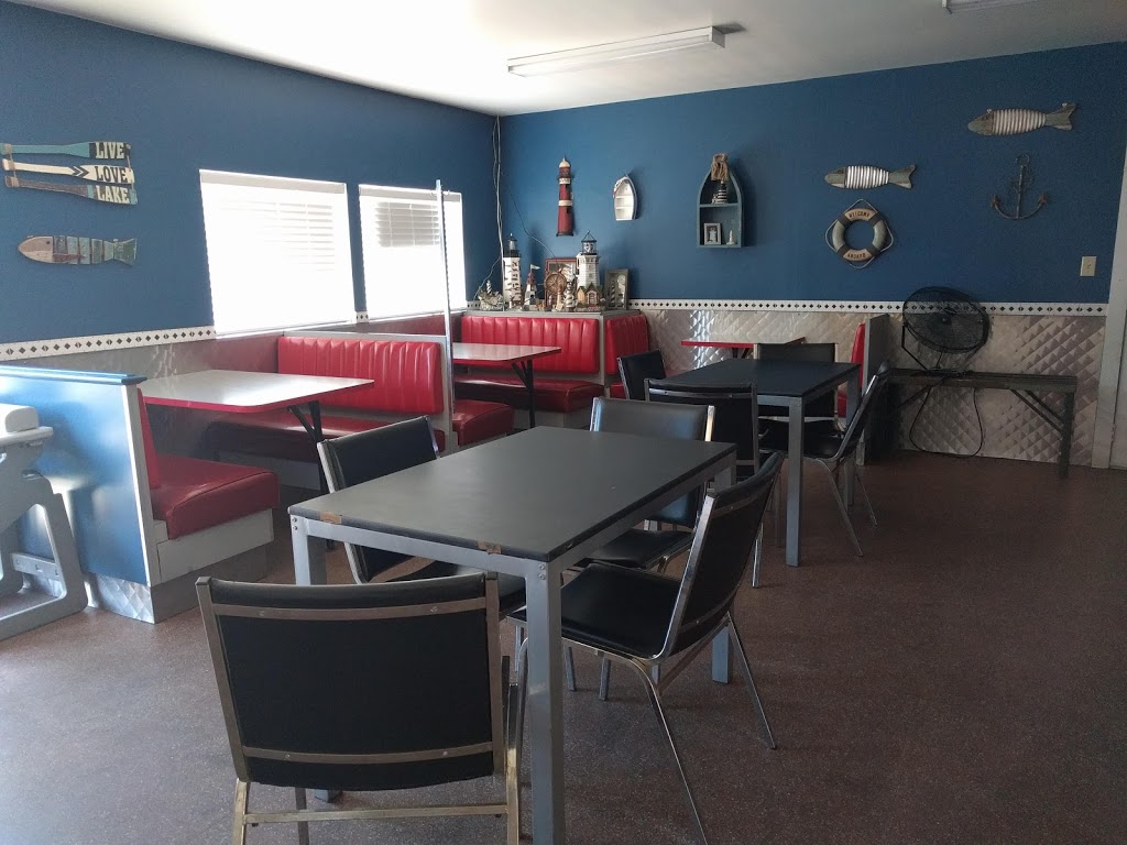 Dawgs Burgers & Fries | 5 Marina Dr, Port Colborne, ON L3B 4E4, Canada | Phone: (905) 650-1651