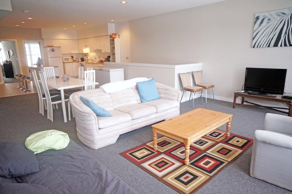 West Village Townhouses | 10 Avenue of Champions, Oshawa, ON L1H 7K4, Canada | Phone: (289) 716-0600
