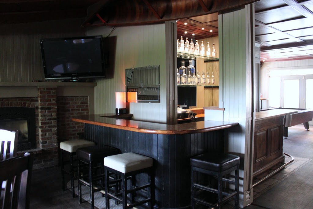 Château du Lac | 460 Rue Main, Hudson, QC J0P 1H0, Canada | Phone: (450) 458-4092