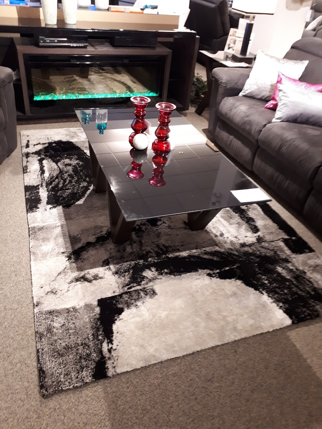 Tanguay LaSalle | 7272 Bd Newman, LaSalle, QC H8N 1X2, Canada | Phone: (800) 826-4829