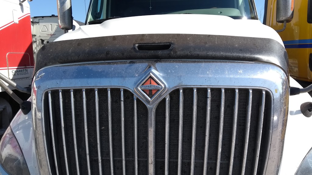 Leo Dussault Transport Ltee | 70 Rue Richard, Cap-Santé, QC G0A 1L0, Canada | Phone: (800) 408-2005