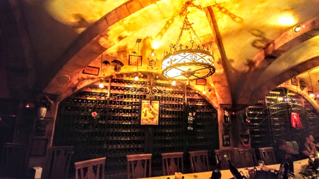 Villa Massimo Restaurant | 120 Boulevard Taschereau, La Prairie, QC J5R 1S8, Canada | Phone: (450) 444-3416