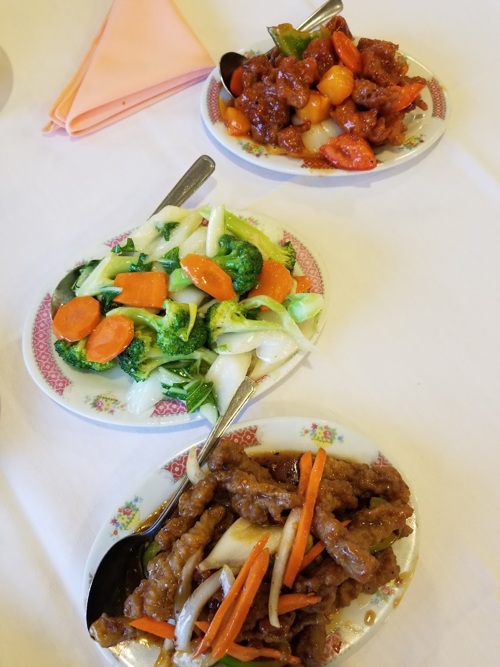Hawkwood Palace Restaurant | 555 Hawkwood Blvd NW, Calgary, AB T3G 3K2, Canada | Phone: (403) 241-1888