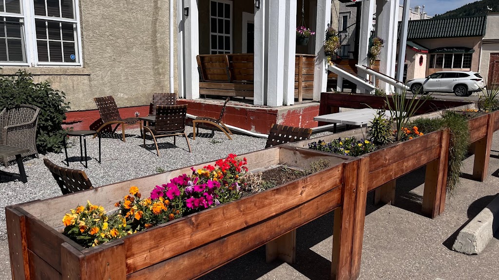 Greenhill Hotel | 12326 20 Ave, Blairmore, AB T0K 0E0, Canada | Phone: (403) 562-2232