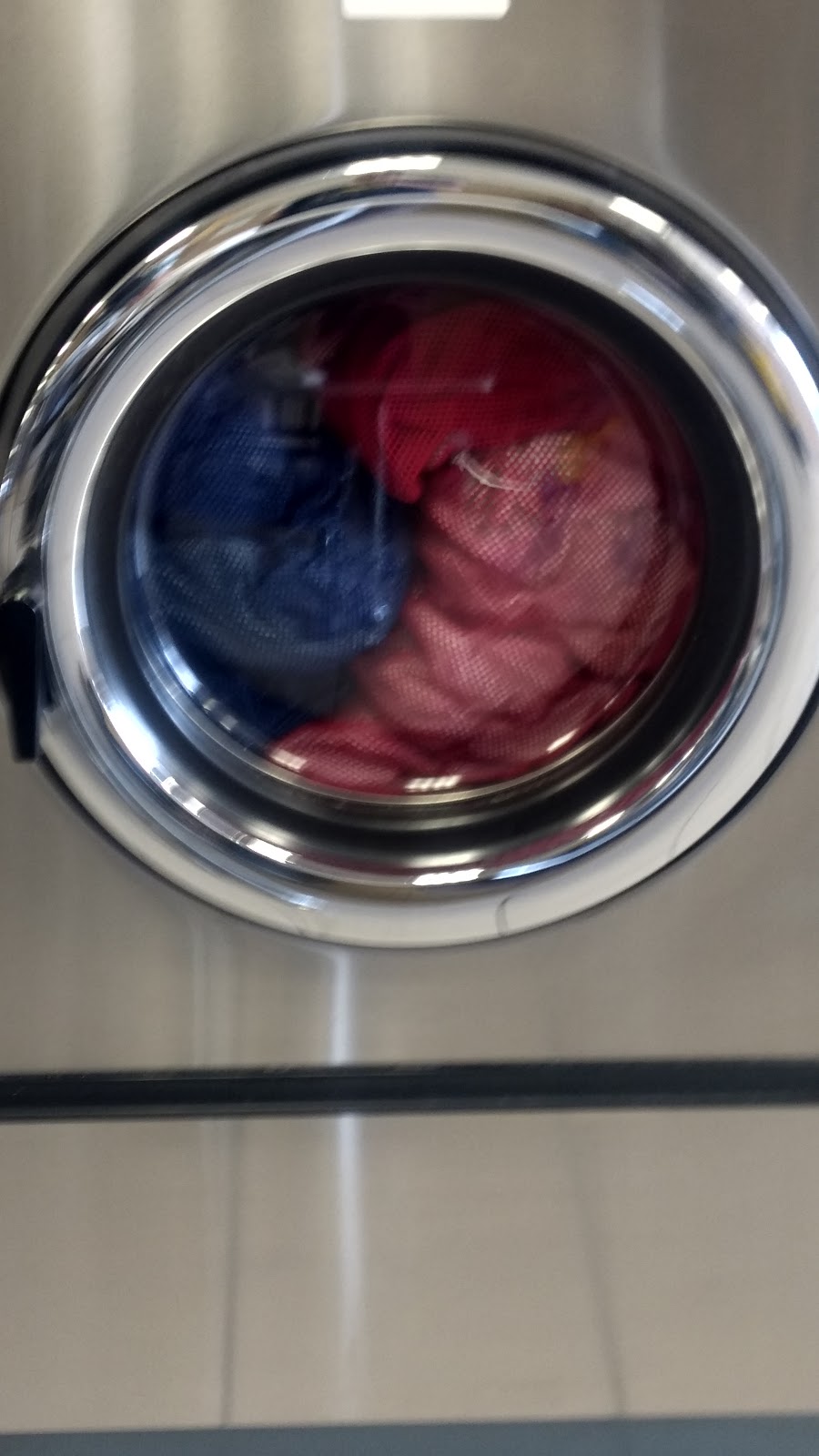 Stork Dry Cleaners | 3860 Bathurst St, North York, ON M3H 3N3, Canada | Phone: (416) 635-0550