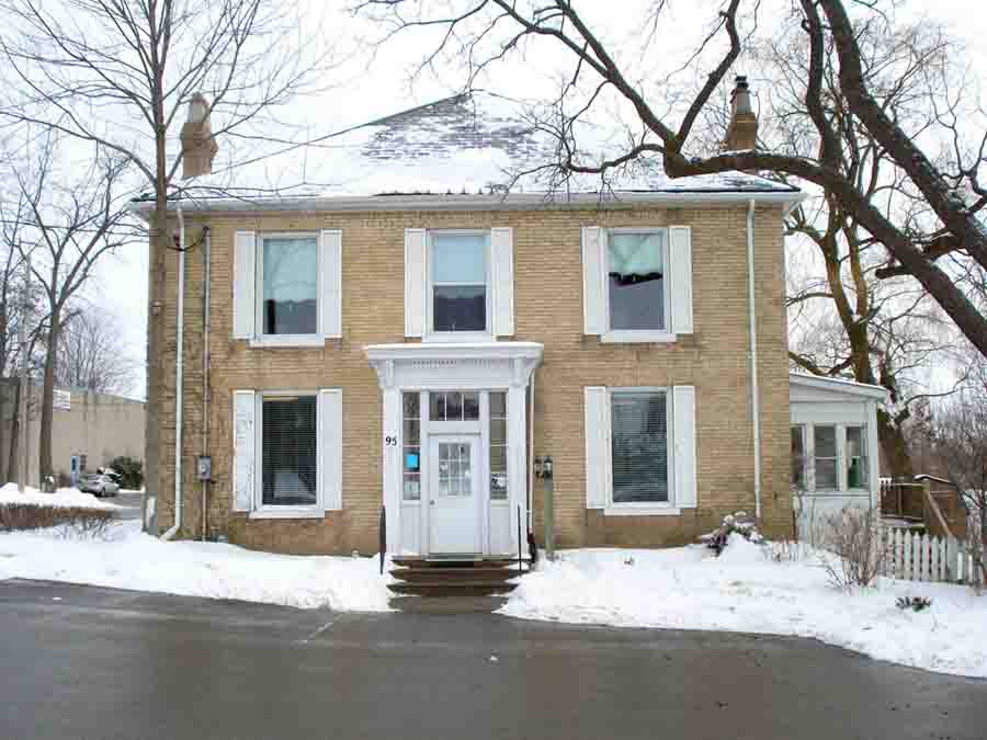 Wellington Animal Hospital Woodstock Veterinarian | 95 Wellington St S, Woodstock, ON N4S 3H9, Canada | Phone: (519) 539-9722