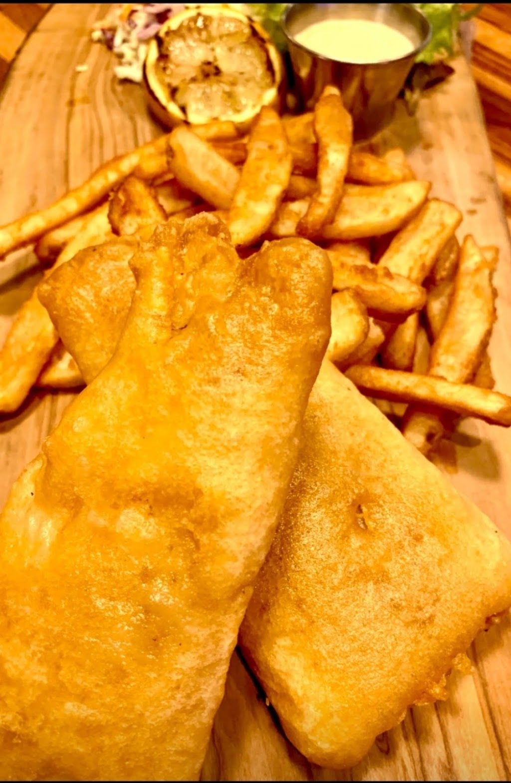 Timbers Lodge Social Grill | York Lanes, Toronto, ON M7A 2C5, Canada | Phone: (416) 736-5553