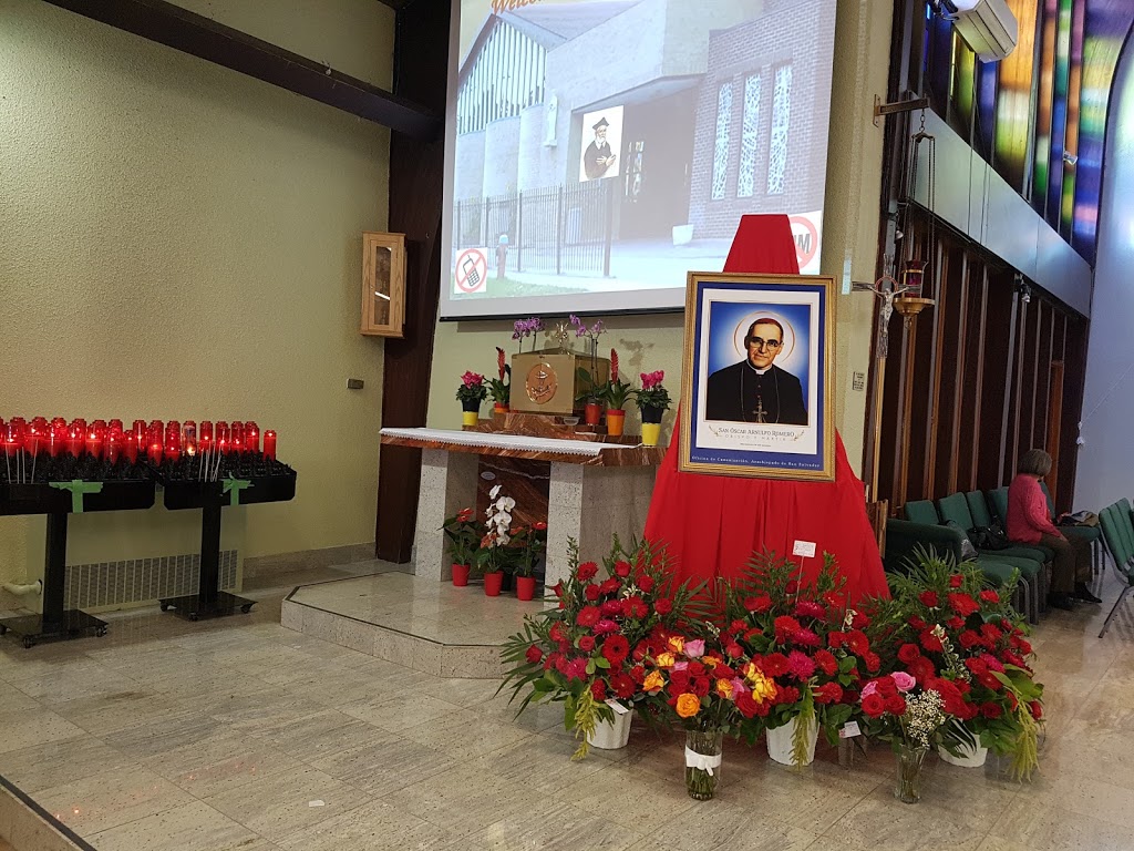 St Philip Neri Catholic Church | 2100 Jane St, North York, ON M3M 1A1, Canada | Phone: (416) 241-3101