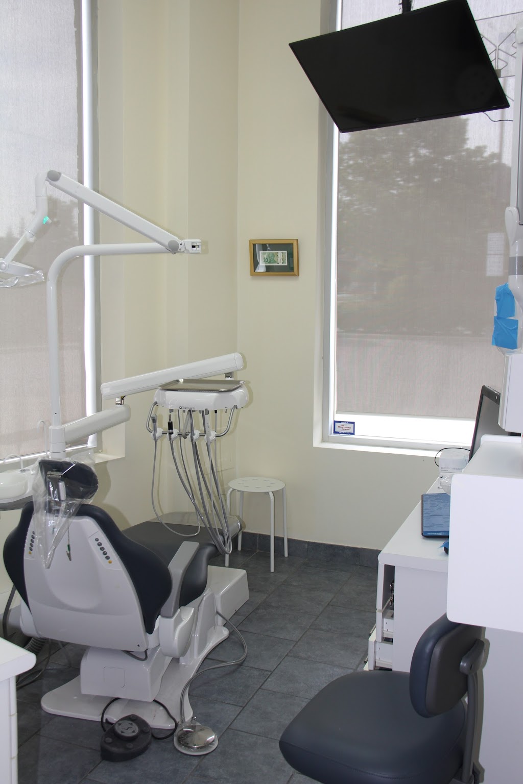 Napa Dental | 75 Napa Valley Ave #5, Woodbridge, ON L4H 1M3, Canada | Phone: (905) 893-8939