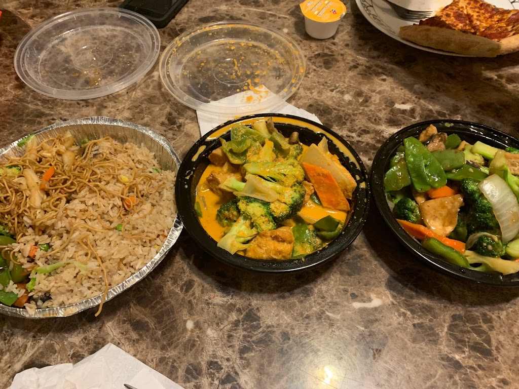 Lucky Kitchen | 120 Owen Sound St, Shelburne, ON L9V 3L3, Canada | Phone: (519) 925-1755