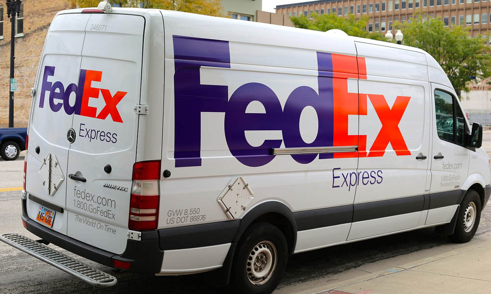 Worldwide Shipping & Courier DHL Fedex Purolator UPS - SkyMart | 27112 Fraser Hwy, Aldergrove, BC V4W 3P6, Canada | Phone: (604) 857-0255