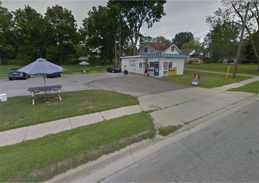 The Ice Cream Place | 87 Division St N, Kingsville, ON N9Y 1E3, Canada | Phone: (519) 733-3372