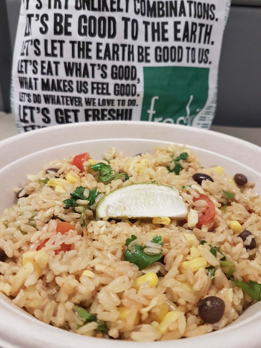 Freshii | 2417 Yonge St, Toronto, ON M4P 2E7, Canada | Phone: (647) 794-4595