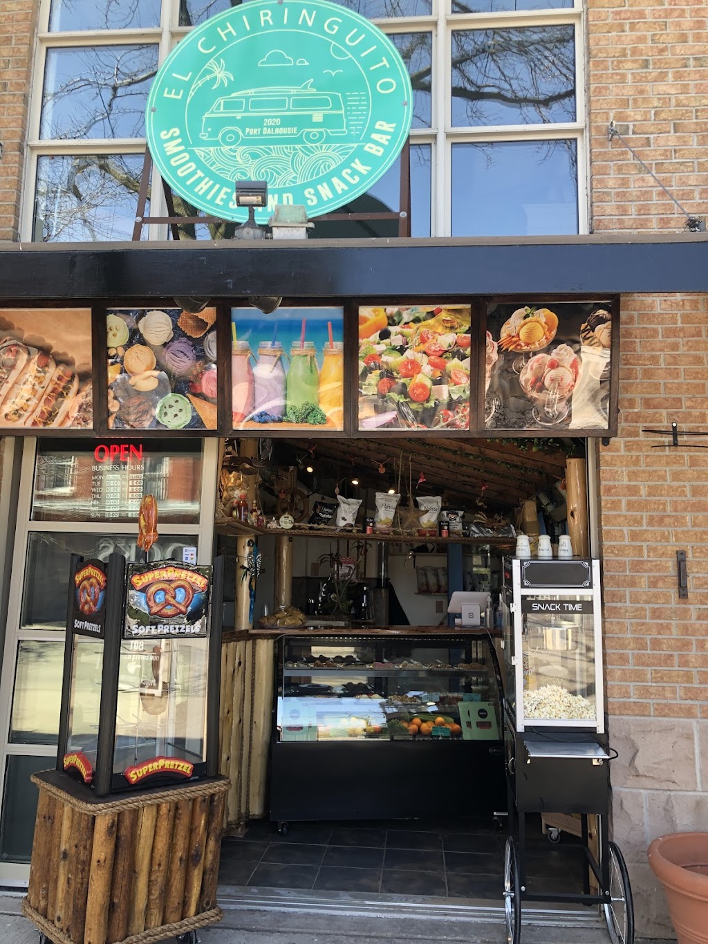 El Chiringuito | 17 Lock St, St. Catharines, ON L2N 5B6, Canada | Phone: (905) 934-7235