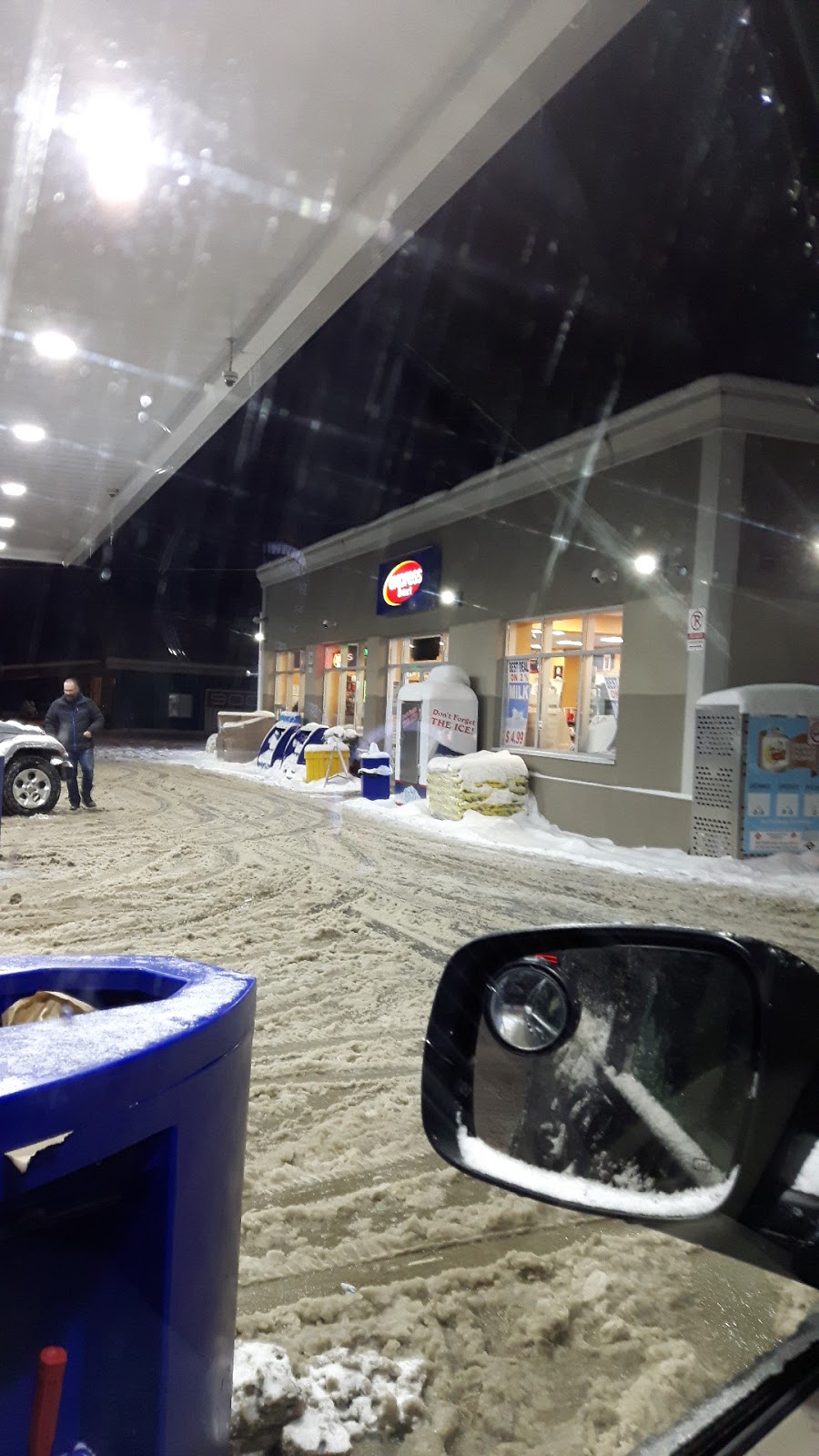 Ultramar | 16544 Hurontario St, Caledon Village, ON L7K 1W3, Canada | Phone: (519) 927-5252